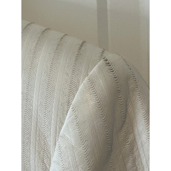 L’Agence Brooke Lamb Leather Pinstripe Blazer Jacket White Size 4 - Picture 11 of 16